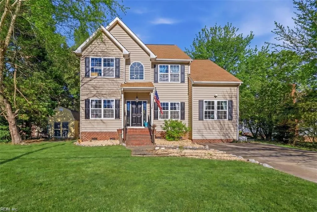 725 Beach RD, HAMPTON VA 23664