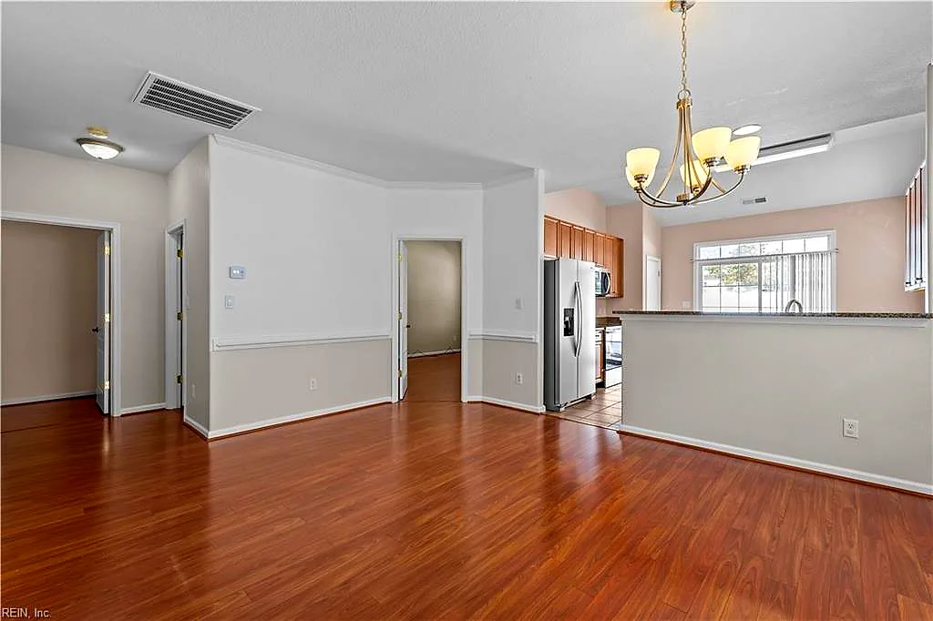 1001 Lambourne Ln, Virginia Beach — photo