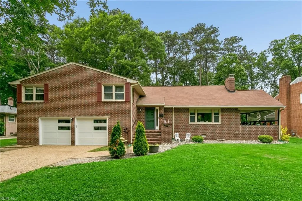 319 Mistletoe DR, NEWPORTNEWS VA 23606