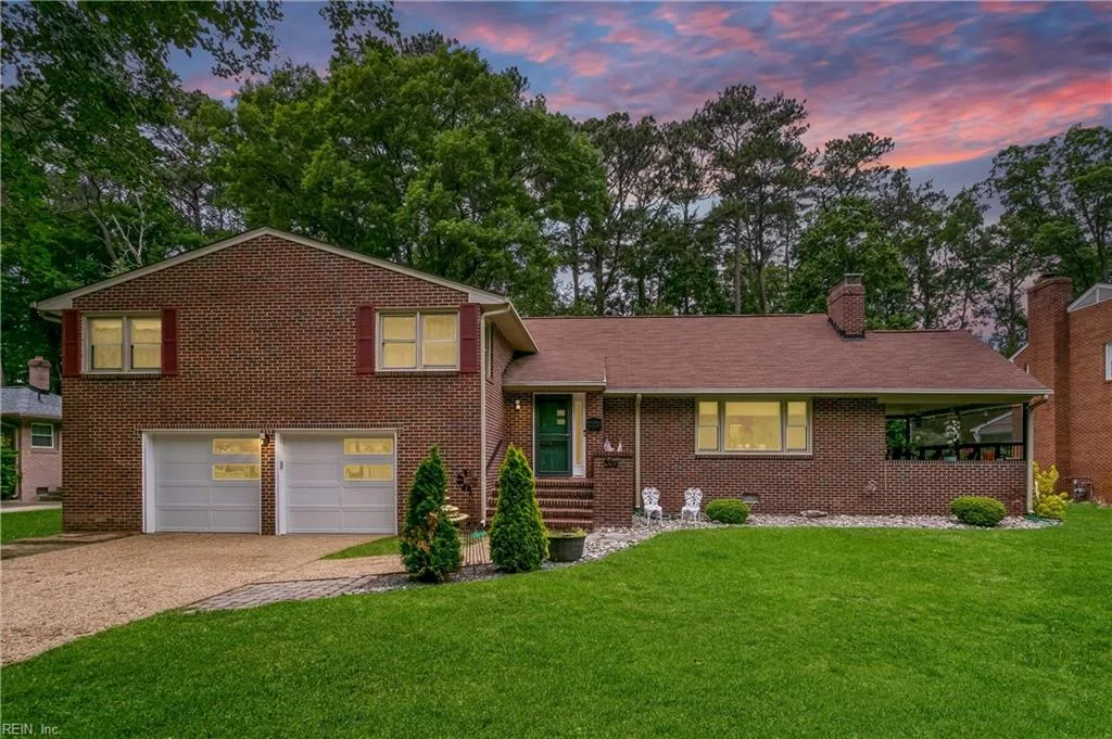 319 Mistletoe Dr, Newport News — photo