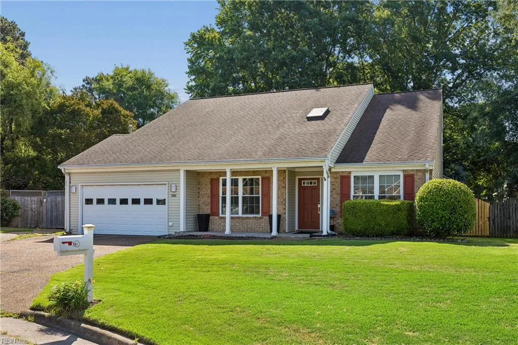 806 Holland CT, NEWPORTNEWS VA 23608