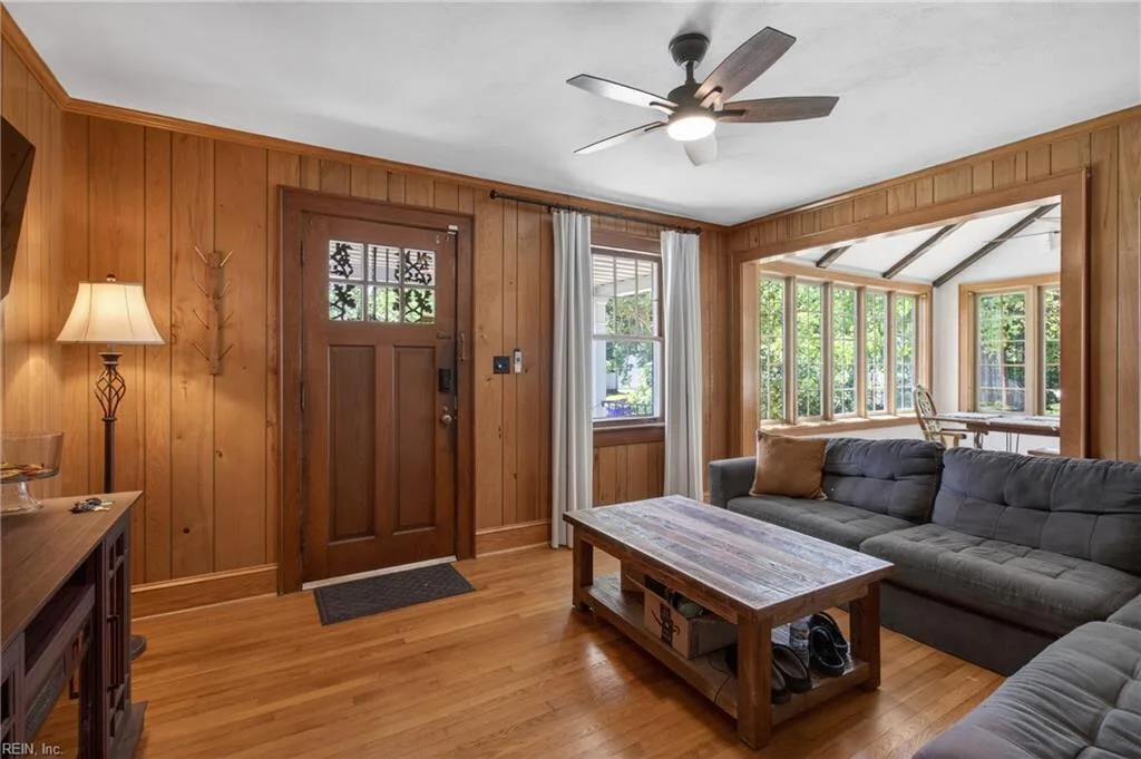170 W Randall Ave, Norfolk — photo