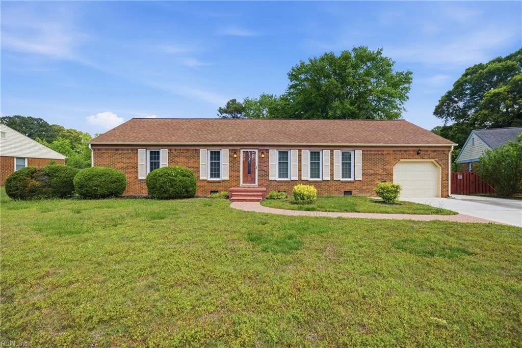 705 Caravelle DR, CHESAPEAKE VA 23322