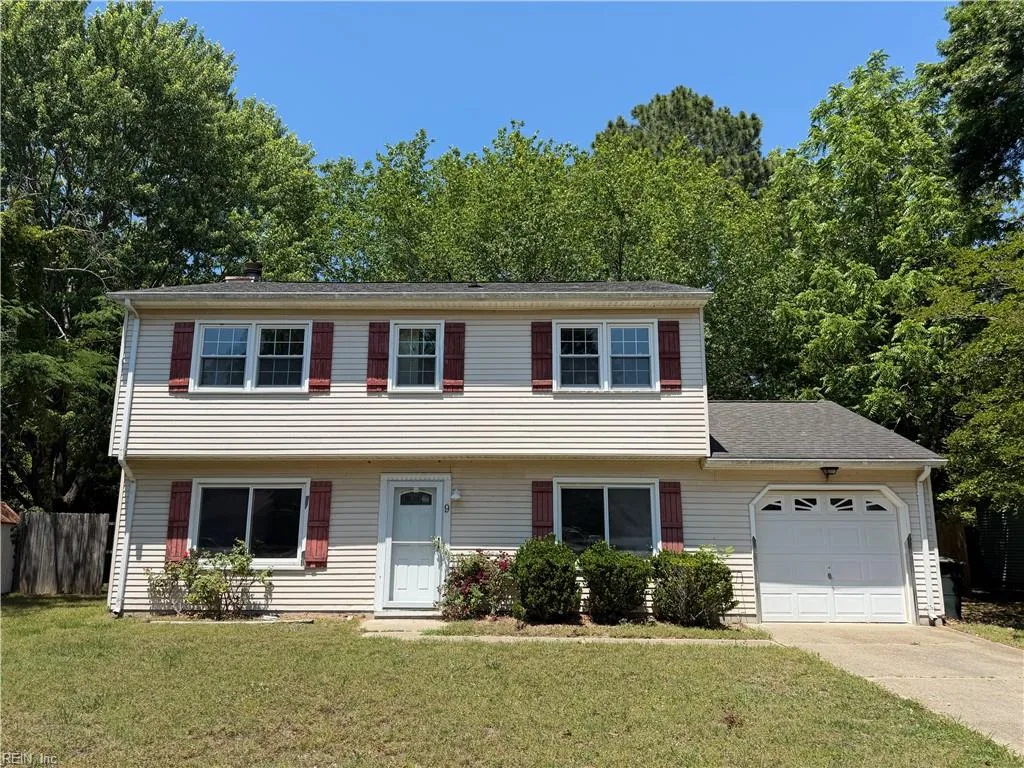 9 Newgate Village RD, HAMPTON VA 23666