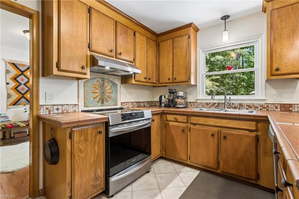 2812 Linden Ln, Williamsburg — photo