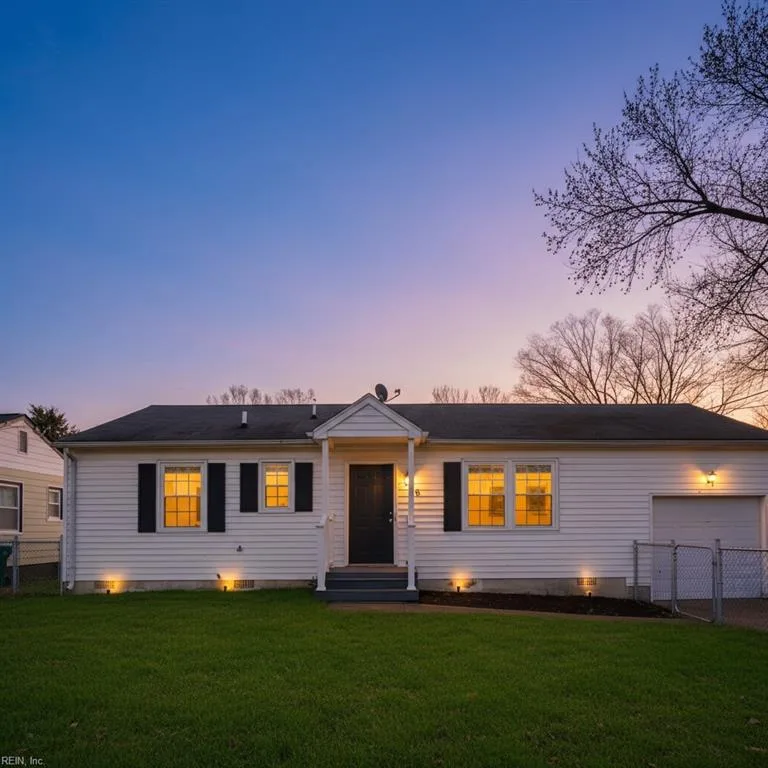 906 Harpersville RD, NEWPORTNEWS VA 23601