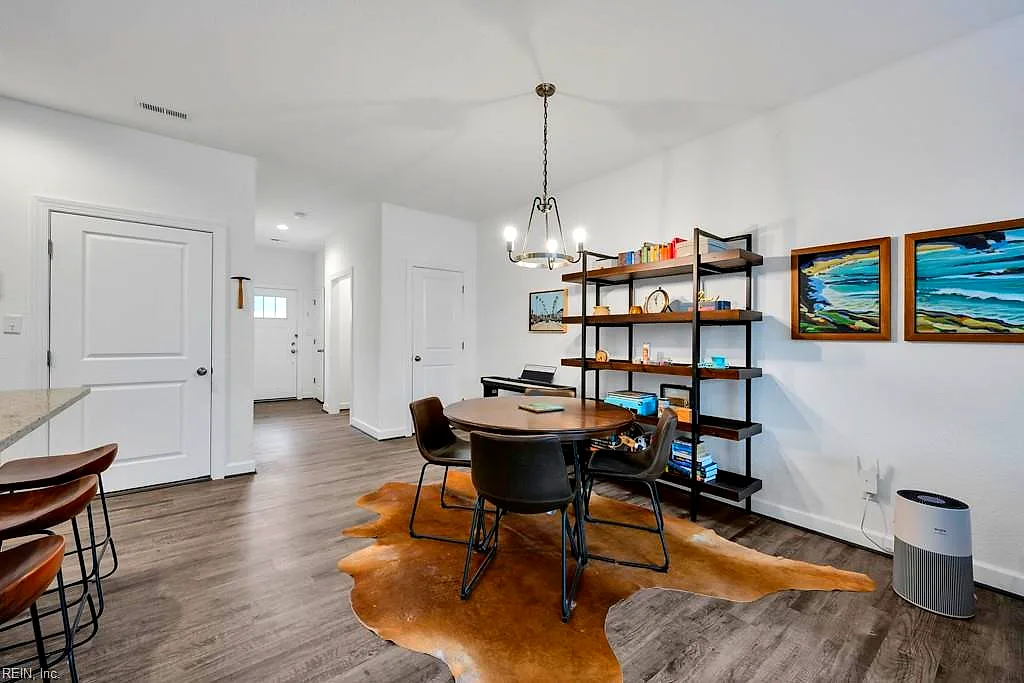 1233 Parkley Dr, Chesapeake — photo