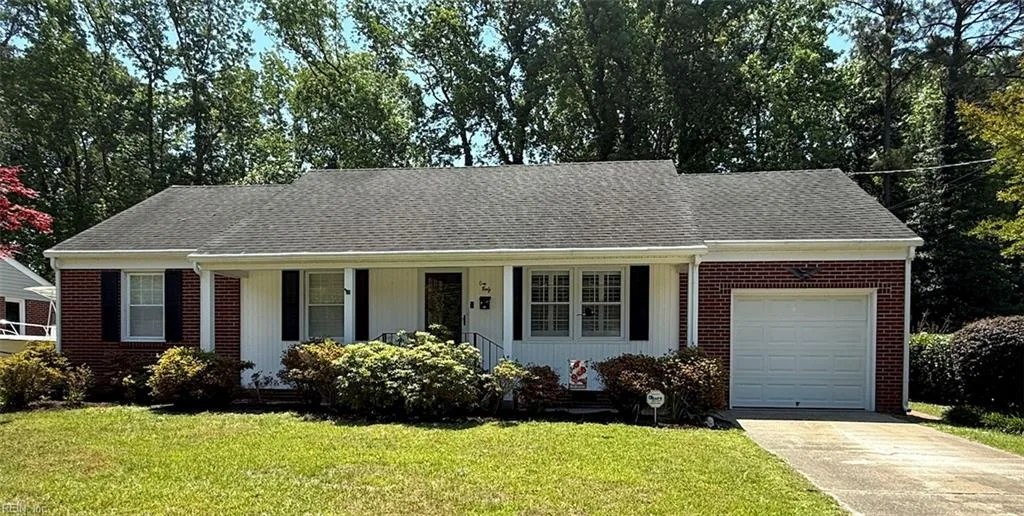 140 Albany DR, HAMPTON VA 23666