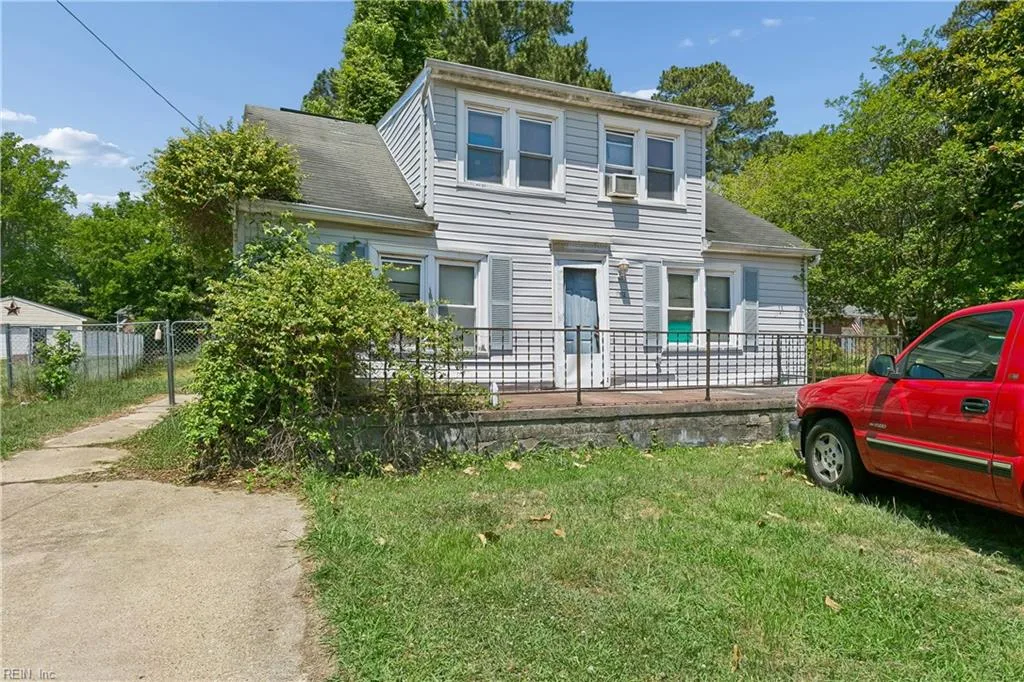 483 Richneck RD, NEWPORTNEWS VA 23608