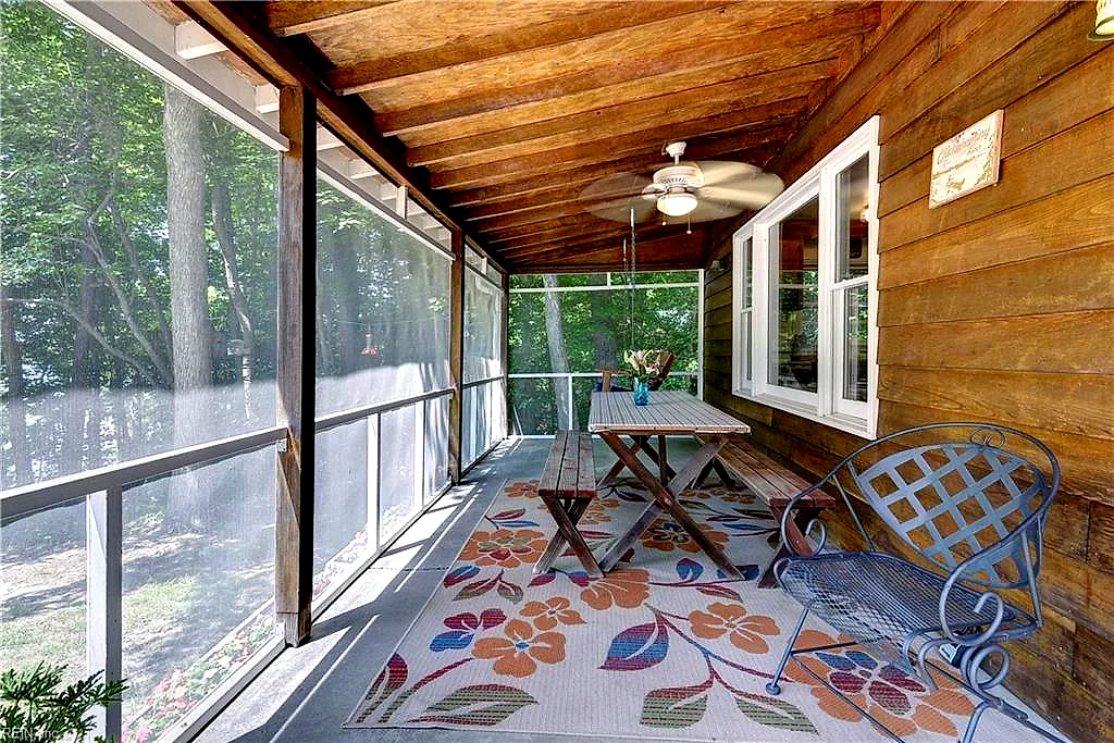 9701 Old Retriever Trl, Charles City — photo