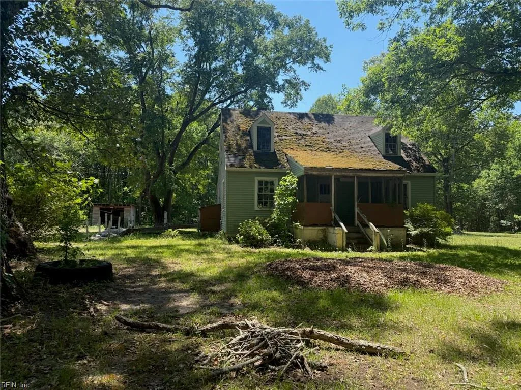 151 Old Stage RD, TOANO VA 23168