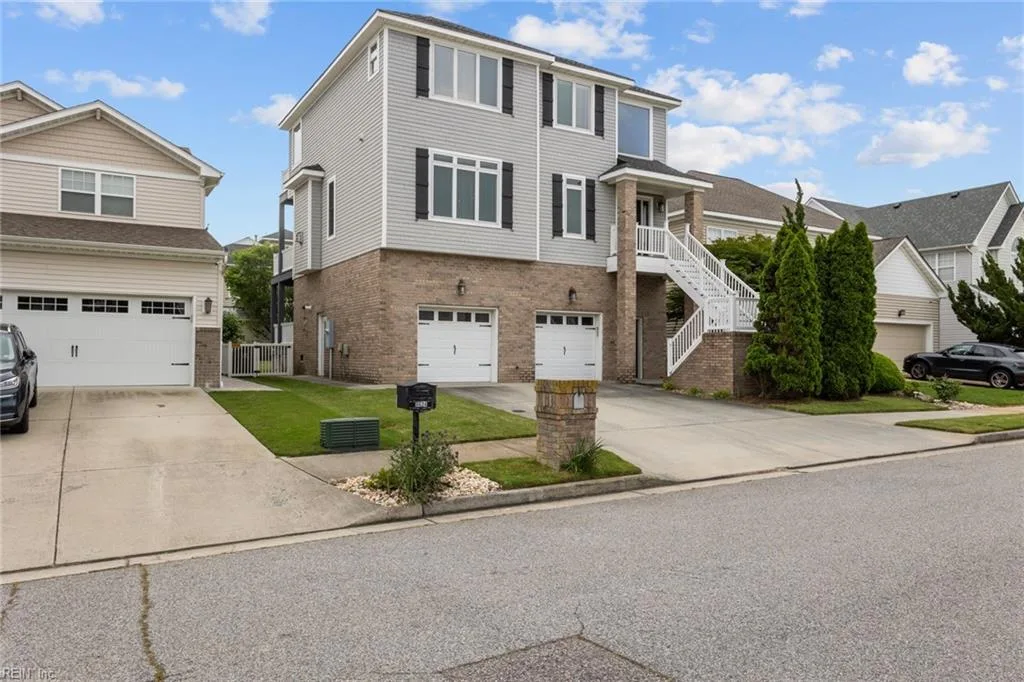 9620 Dolphin RN, NORFOLK VA 23518