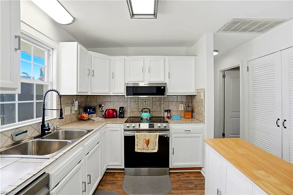 1625 Dearborn Dr, Virginia Beach — photo
