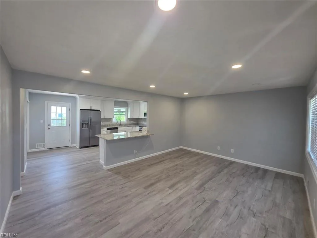 4737 Holladay Rd, Virginia Beach — photo
