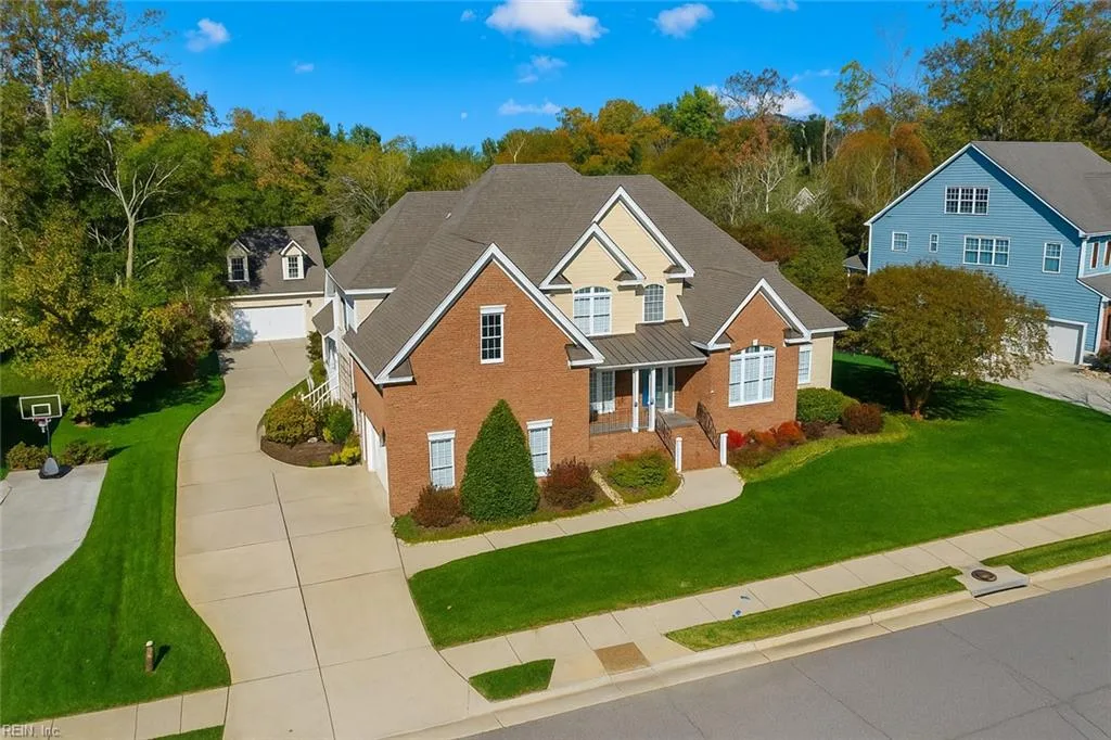 1933 Governors Pointe DR, SUFFOLK VA 23436