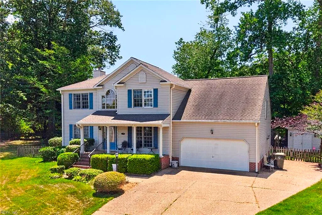 119 Larkin Rn, Yorktown — photo