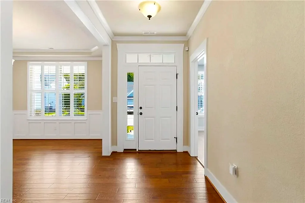 1352 Auburn Hill Dr, Chesapeake — photo