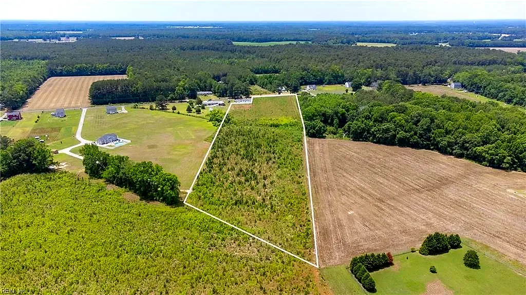 9 Ac Leafwood Rd, Suffolk — photo