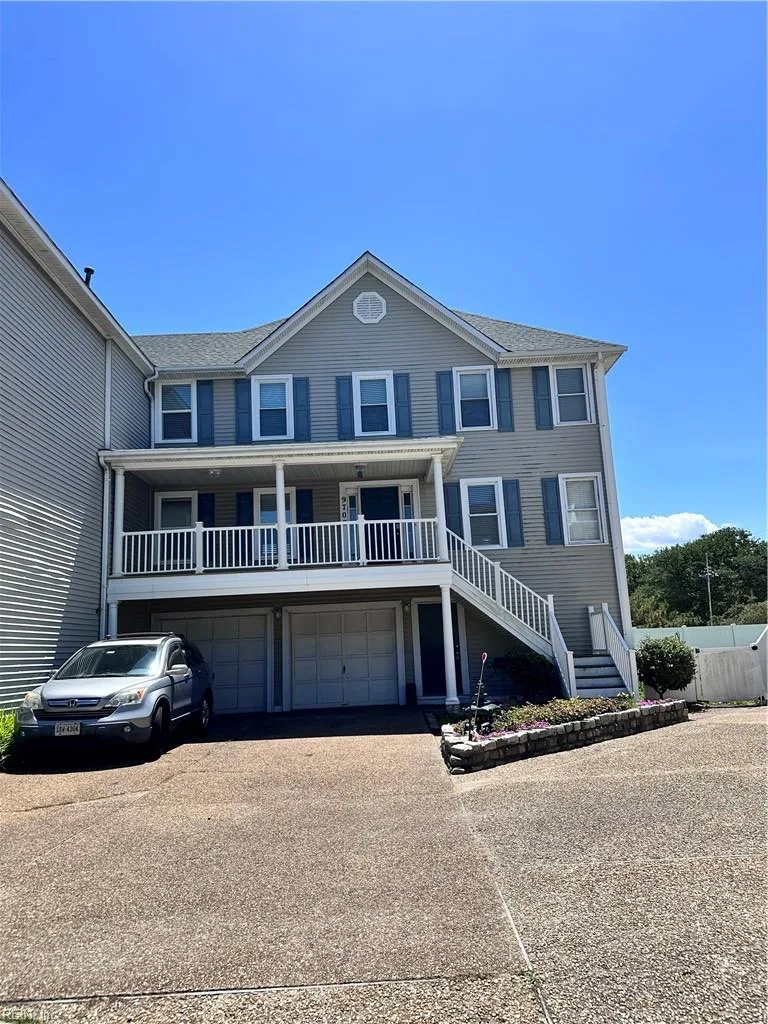 9708 Ship Watch RD, NORFOLK VA 23503