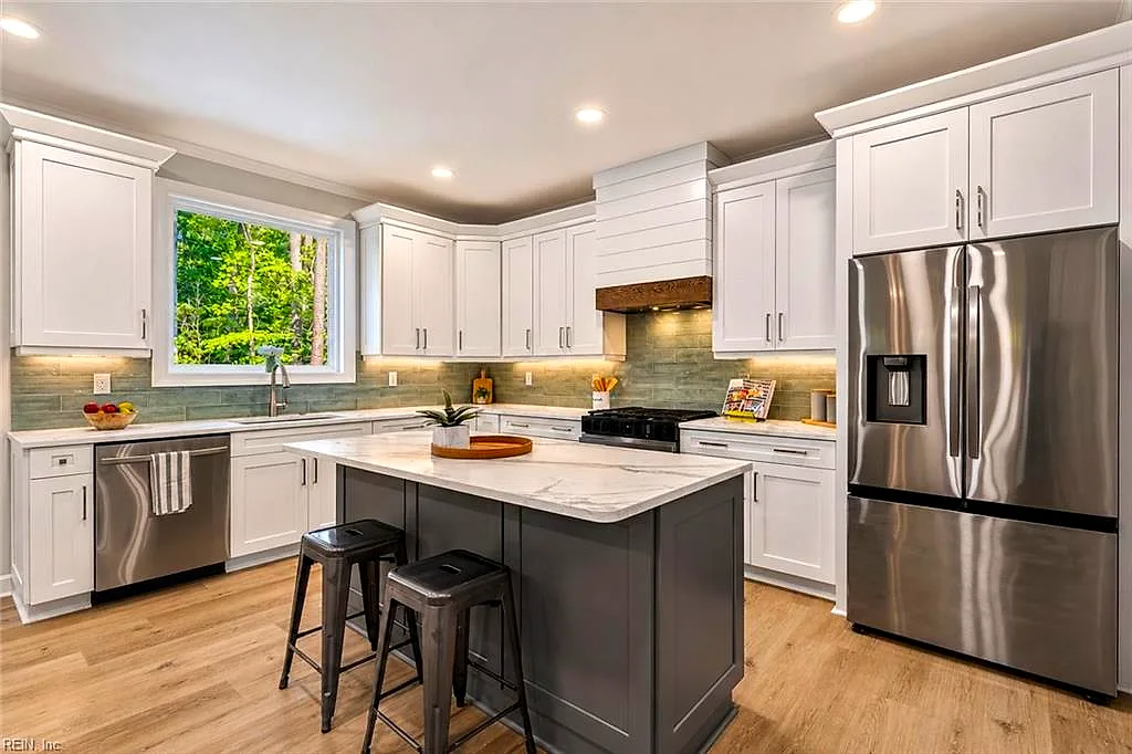 940 Dare Rd, Yorktown — photo