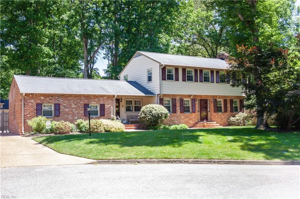 8 Bradford CIR, NEWPORTNEWS VA 23602