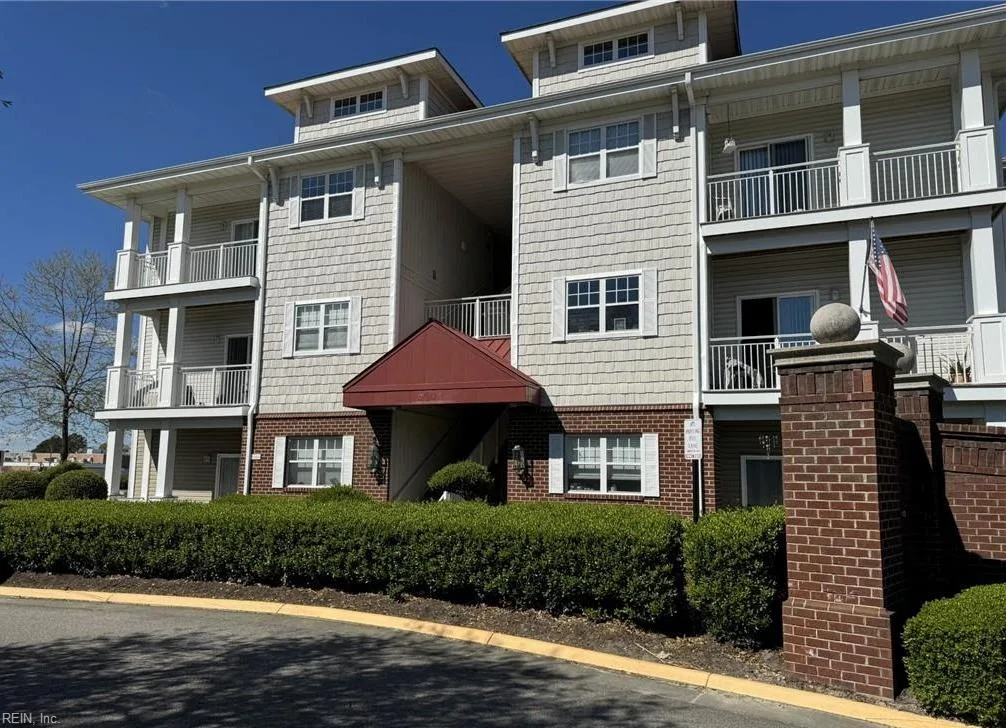 5300 Warminster DR #205, VIRGINIABEACH VA 23455