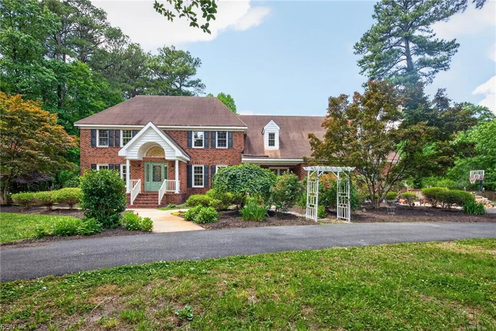 2408 Johnstown RD, CHESAPEAKE VA 23322