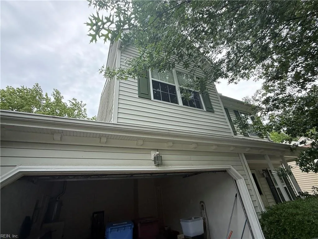 526 Windward DR, CHESAPEAKE VA 23320