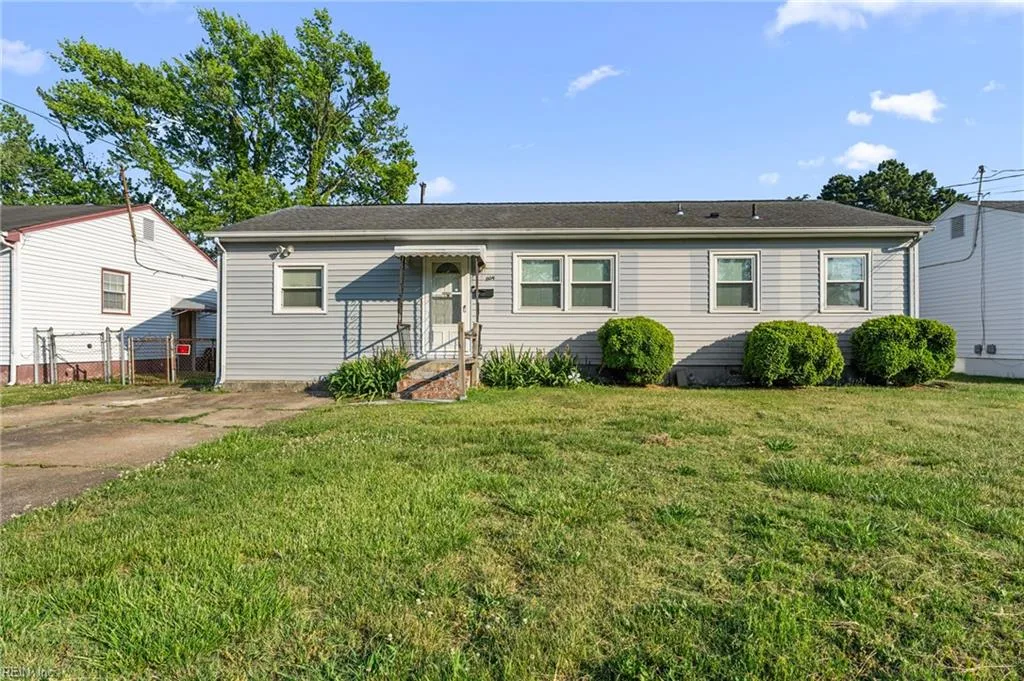 1104 80th ST, NEWPORTNEWS VA 23605