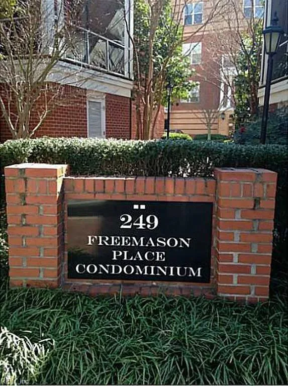 249 W Freemason ST #405, NORFOLK VA 23511