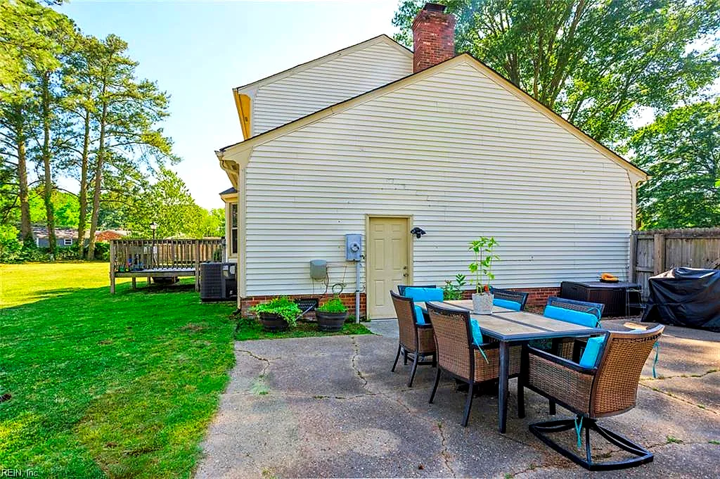 4419 S Highgate Cir, Portsmouth — photo
