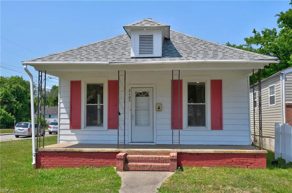 2103 Roanoke AVE, NEWPORTNEWS VA 23607