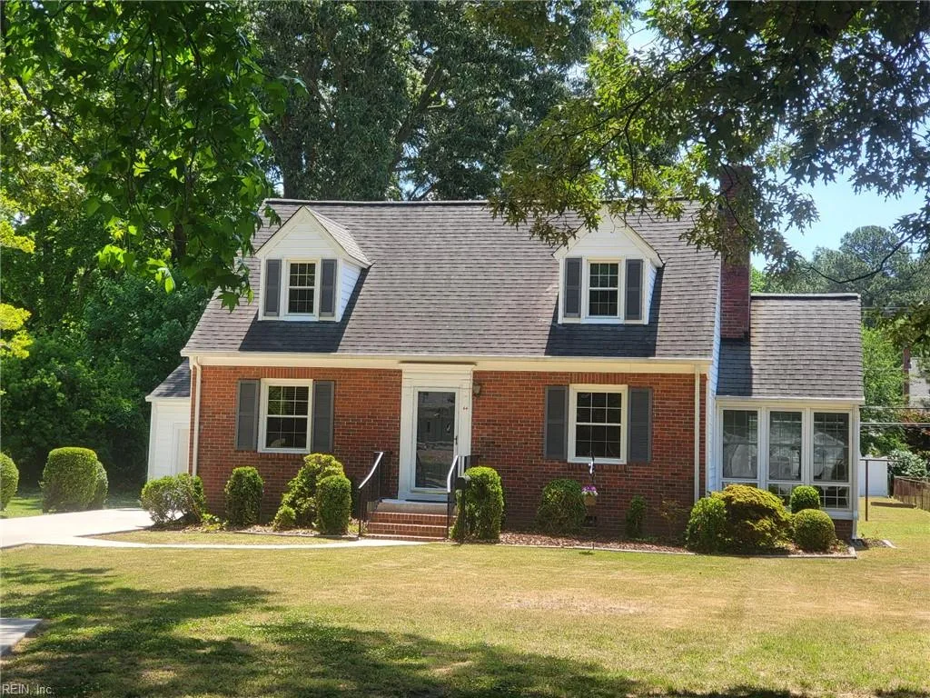 44 Cedar LN, NEWPORTNEWS VA 23601