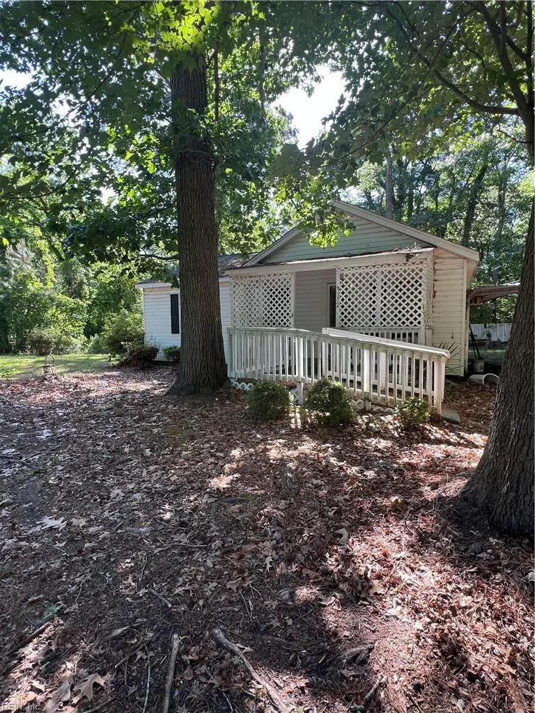 8272 Crittenden RD, SUFFOLK VA 23436
