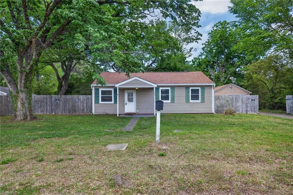 237 Beacon RD, PORTSMOUTH VA 23702