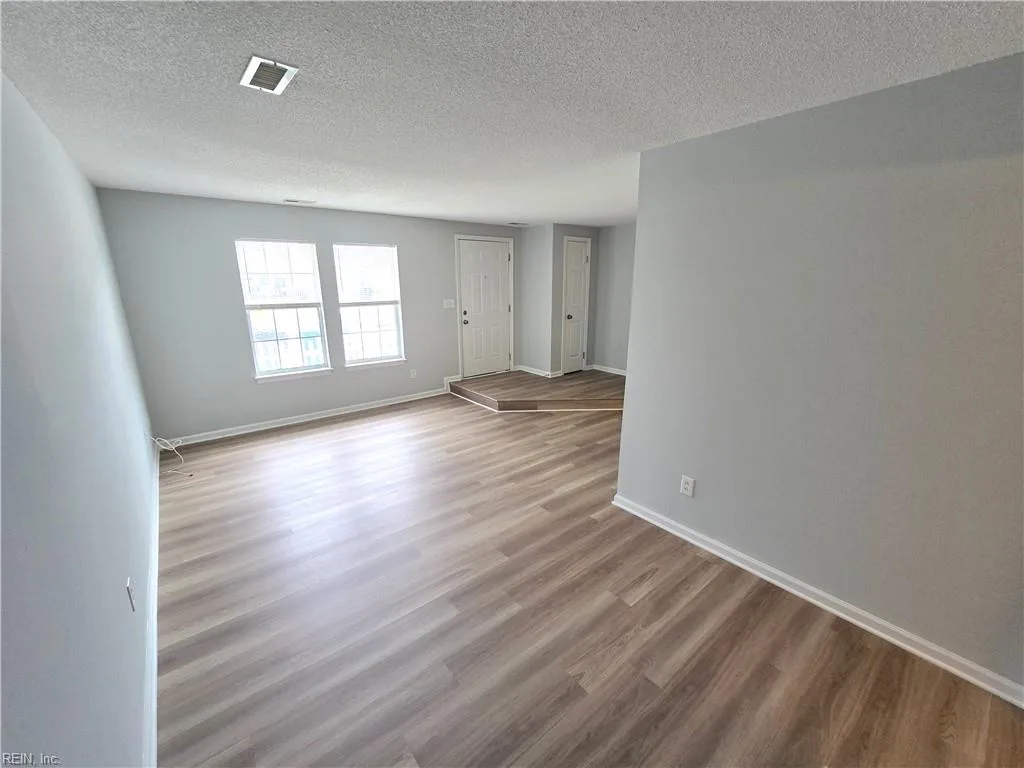 700 Wolftrap LN, VIRGINIABEACH VA 23462