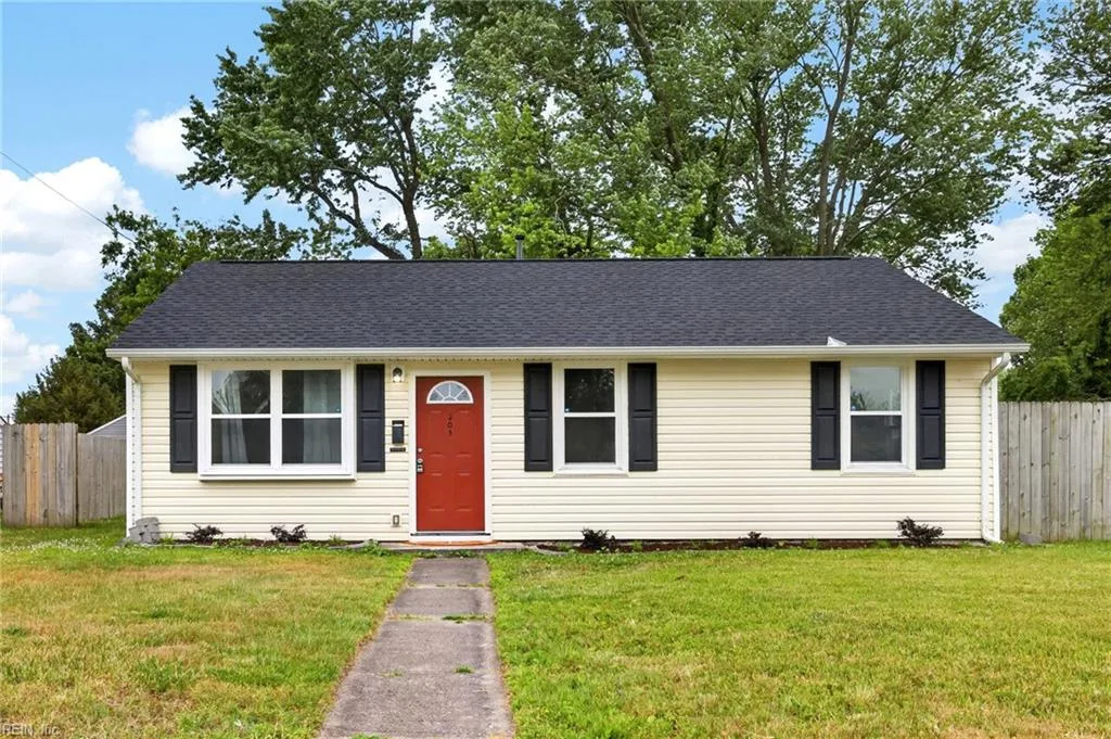 203 Roane DR, HAMPTON VA 23669