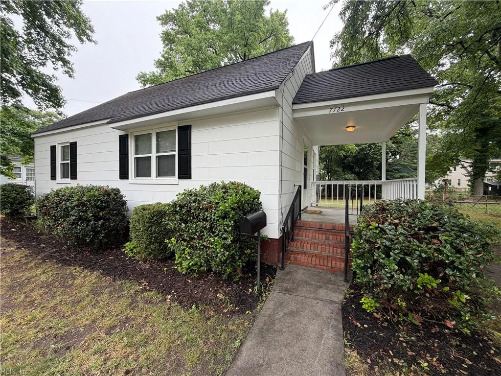 7722 Nesbitt DR, NORFOLK VA 23505