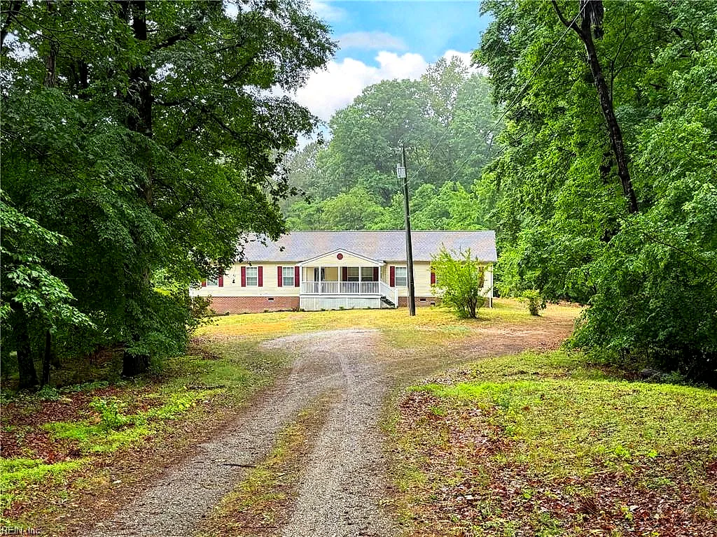 3154 Pond Ln, Gloucester — photo