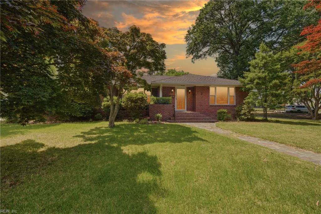 7521 Shirland AVE, NORFOLK VA 23505
