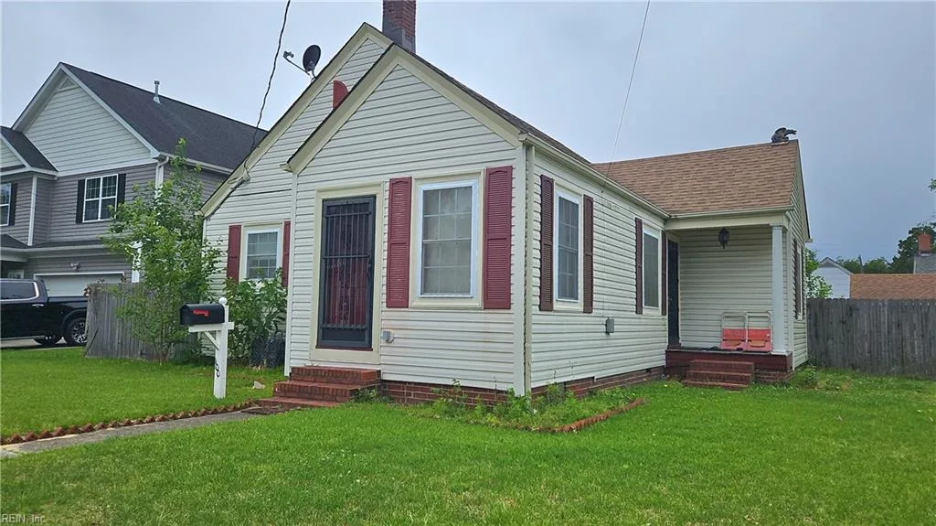100 Idlewood AVE, PORTSMOUTH VA 23704