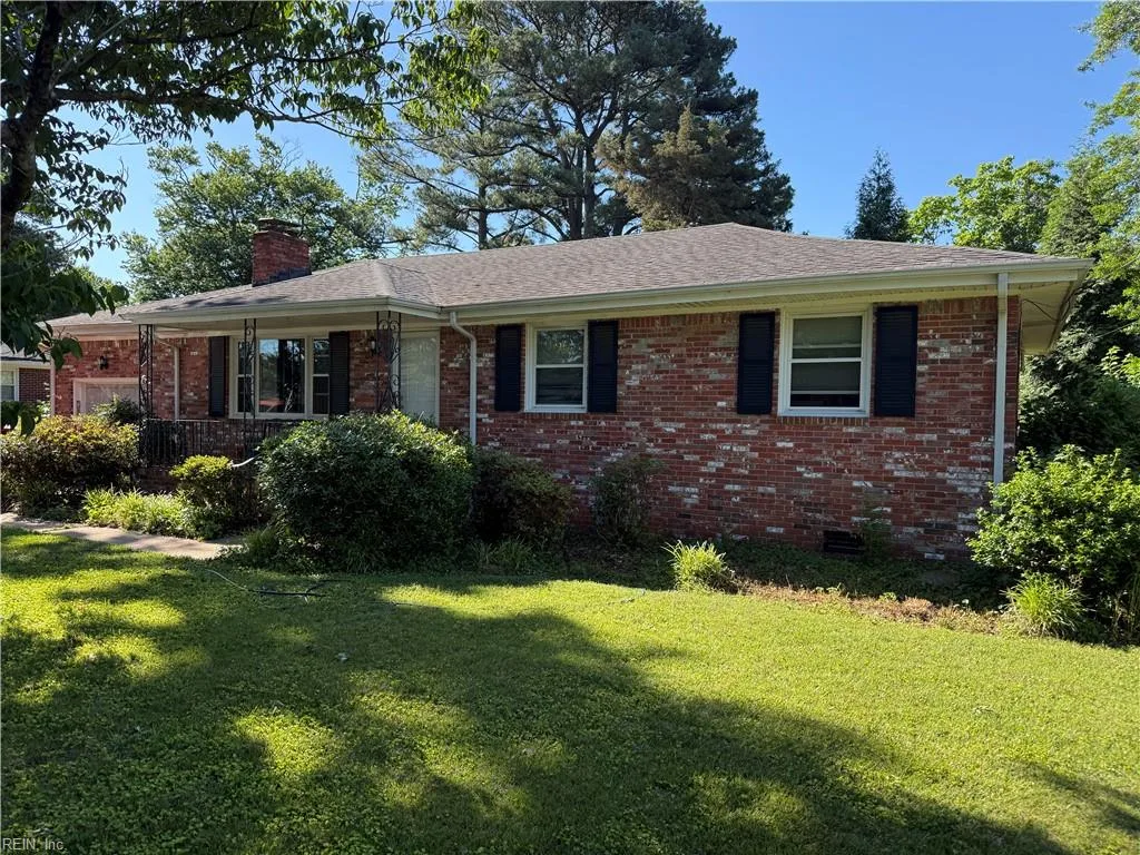 1032 Valmire DR, CHESAPEAKE VA 23320