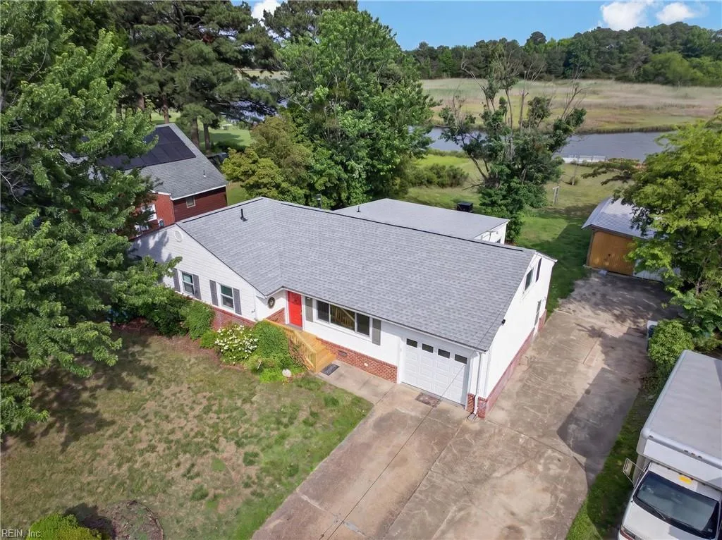 13 Meadowbrook DR, HAMPTON VA 23666