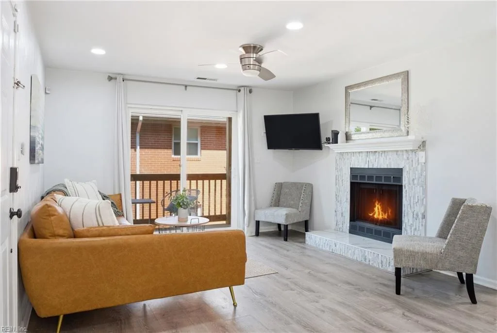 9601 9th View ST #102, NORFOLK VA 23503