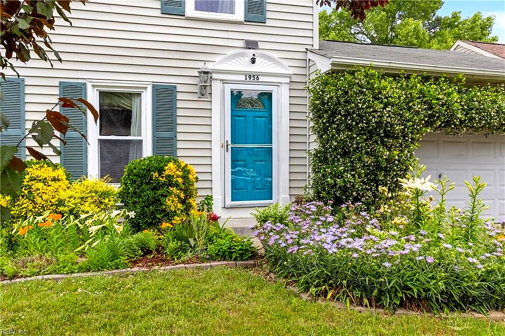 1956 Stillwood Ln, Virginia Beach — photo