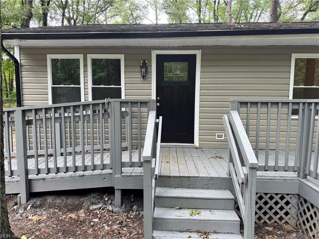 121 Theodore Allen RD, WILLIAMSBURG VA 23188