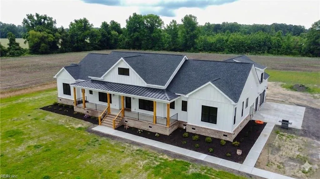 1200 Beaver Dam RD, CHESAPEAKE VA 23322