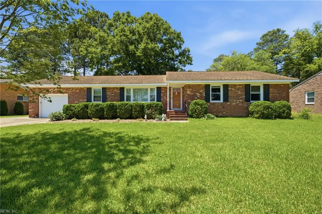 3208 Barksdale RD, CHESAPEAKE VA 23321