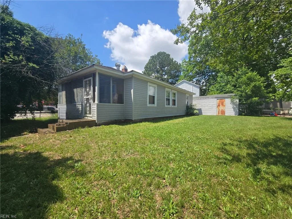 1400 Victory BLVD, PORTSMOUTH VA 23702