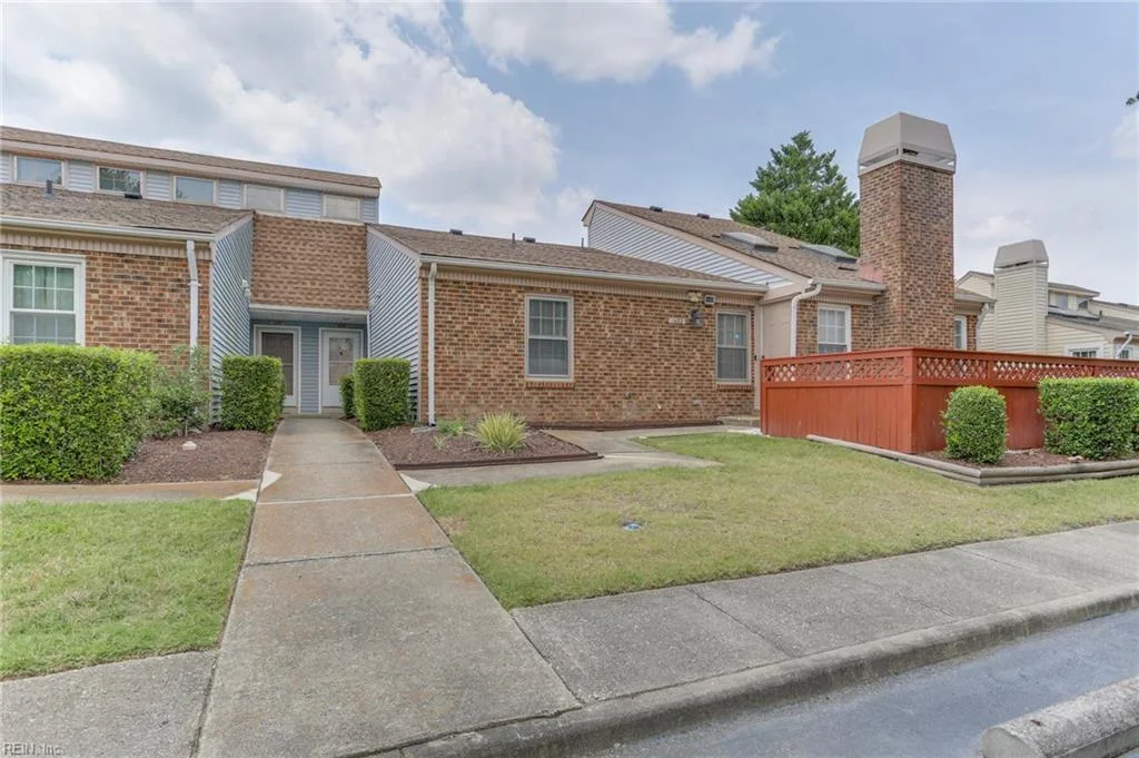 1433 Lake Geneve DR, VIRGINIABEACH VA 23464
